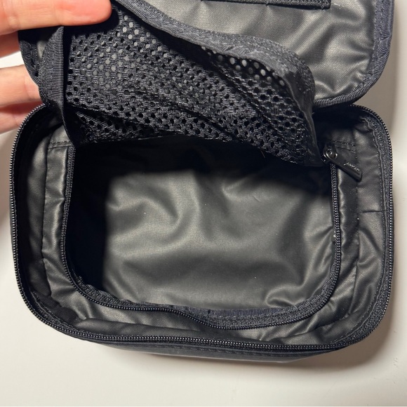 Away Small Tech Case - Picture 5 of 13